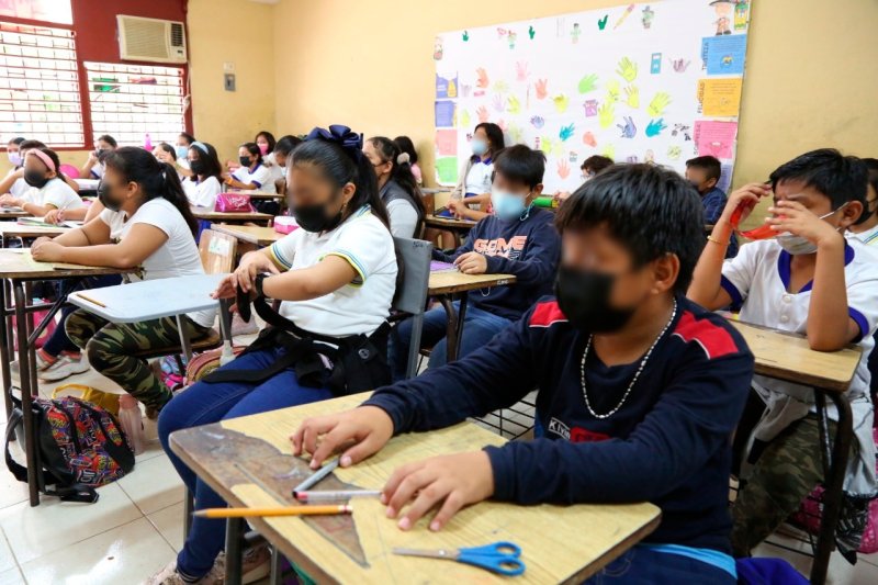 349 mil 168 estudiantes de educación básica retornaron a las aulas: SEQ