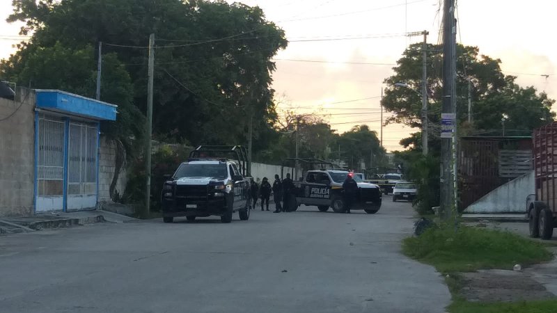Abandonan cuerpo con la cabeza encintada en la Supermanzana 234 de Cancún