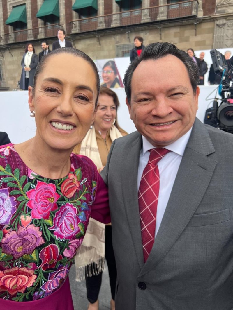 Acude Díaz Mena al informe de 100 díasdel gobierno de la Presidenta Claudia Sheinbaum
