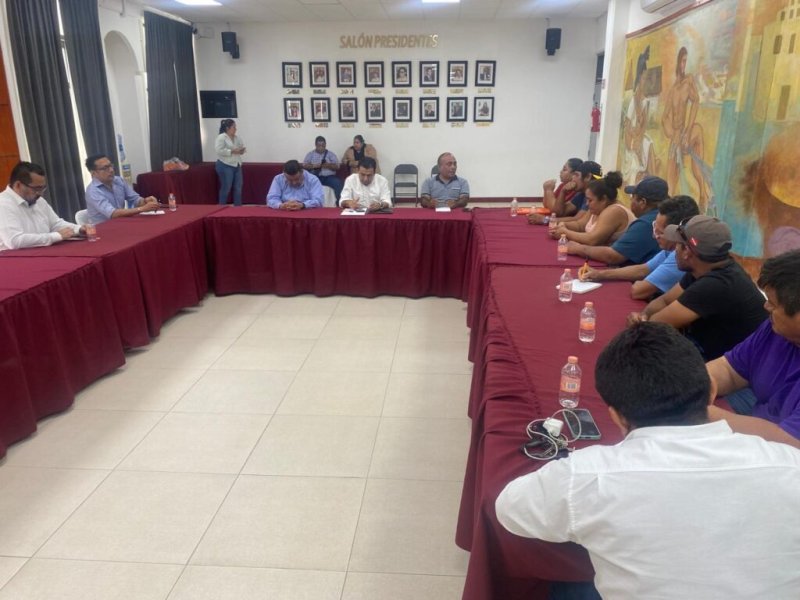 ACUERDO CON PESCADORES DE PUERTO JUÁREZ