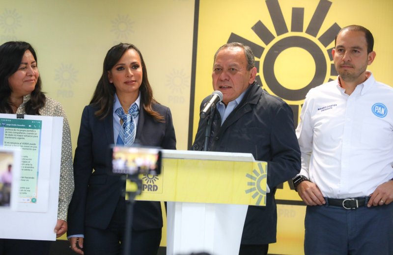Agradezco a los medios de comunicación que nos acompañan.