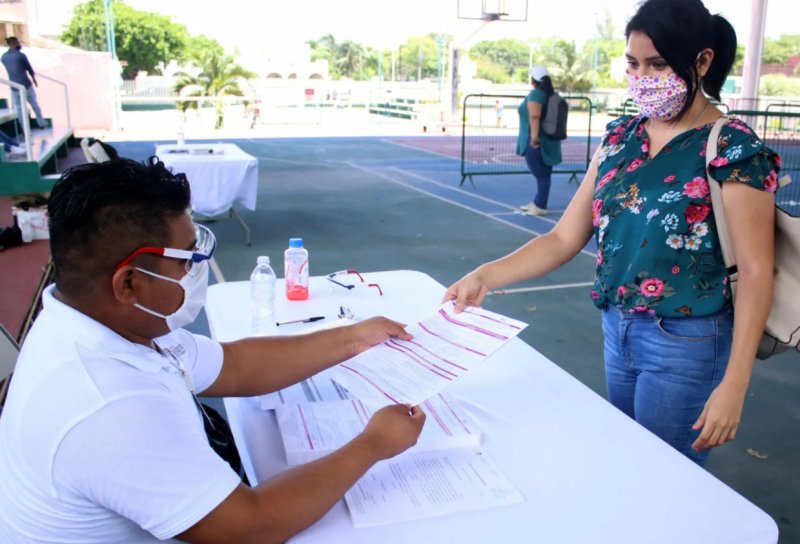 Arranca entrega de solicitudes para becas de nivel medio superior y superior en Cancún