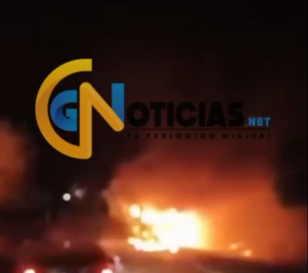 Autobús de ADO se incendia en la autopista Mérida-Valladolid
