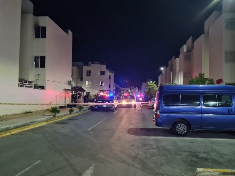 Balean a hombre y mujer en Paseos del Mar