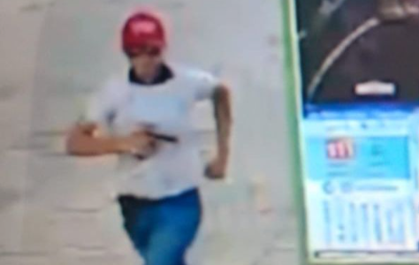 Balean fachada del restaurante «Las Camelias» en la Quinta Avenida a menos de 24 Hrs. de otro incidente la misma avenida.