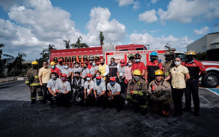 Bomberos de Cancún es mucho que apagar fuegos