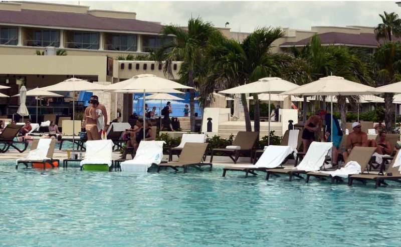 Cancún: Hoteles pedirán permiso especial para rebasar los aforos para el verano
