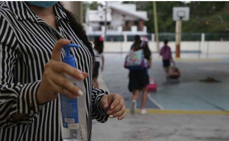 Cancún: Más de 100 escuelas de Quintana Roo lograron acreditar primer filtro