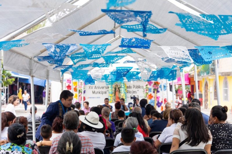 Celebran 15 años del mercado de la Colosio