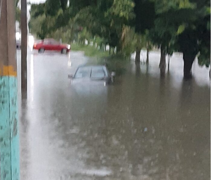 CHETUMAL BAJO EL AGUA: Reportan 59 puntos críticos tras 18 horas de lluvia; colapsa drenaje por falta de mantenimiento y deficiente recoja de basura