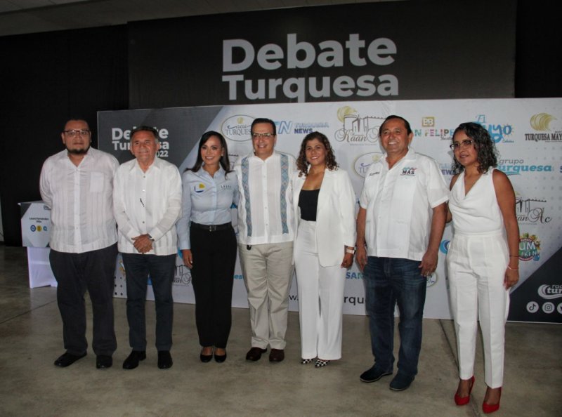 Contundente participación de Nivardo Mena en debate ciudadano