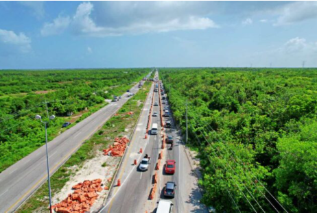 Crece molestia por socavón e incremento de costo de viaje a Playa del Carmen desde o hacia el aeropuerto