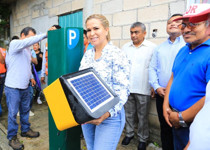 Cumple Lili Campos con retiro de parquímetros