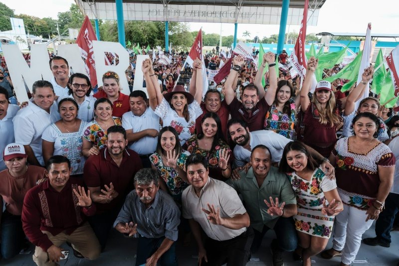 DE LA MANO DEL PUEBLO DE JMM HAREMOS BRILLAR LA ZONA MAYA