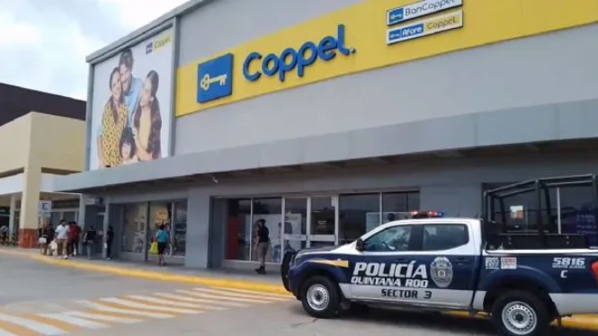 ¡¡De pelicula!! ladrones ingresan desde el techo y roban Coppel de la plaza Cancún Mall de Cancún