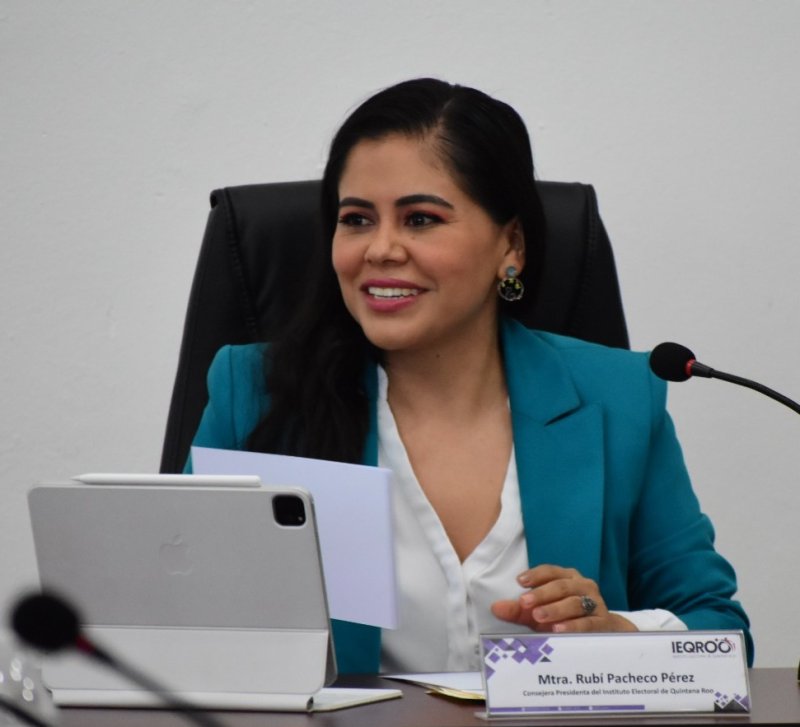 Defensoría gratuita en beneficio de presuntos responsables por procedimientos administrativos.