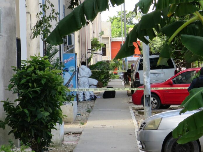 Dejan abandonada hielera con partes humanas en el fraccionamiento “Paraíso Maya”