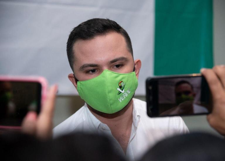 Dejar la guerra sucia, pide Pablo Bustamante