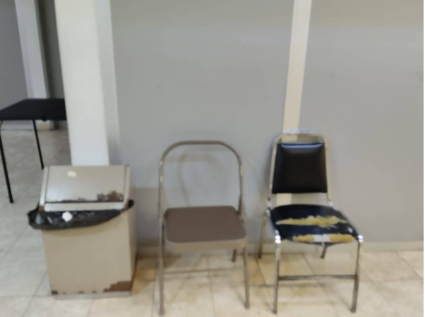 Derechohabientes de la clínica ISSSTE en Cancún denuncian falta de mobiliario, insumos y personal médico