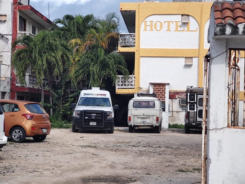 Descubren presunto suicidio en hotel de Cancún
