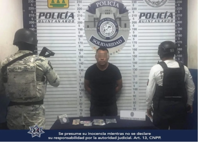 Detenido con pistola tipo pluma y droga en Playa del Carmen