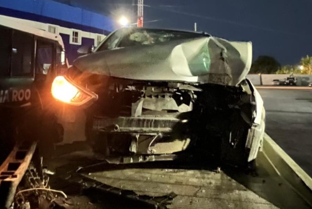 Detienen a sicarios tras aparatoso accidente vial en Cancún