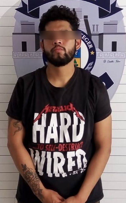 Detienen en Cancún a dos sujetos por extorsión y amenazas en una obra en construcción