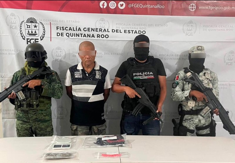 Detienen FGE y Guardia Nacional a cinco personas y asegura drogas, armas y cartuchos útiles en tres cateos