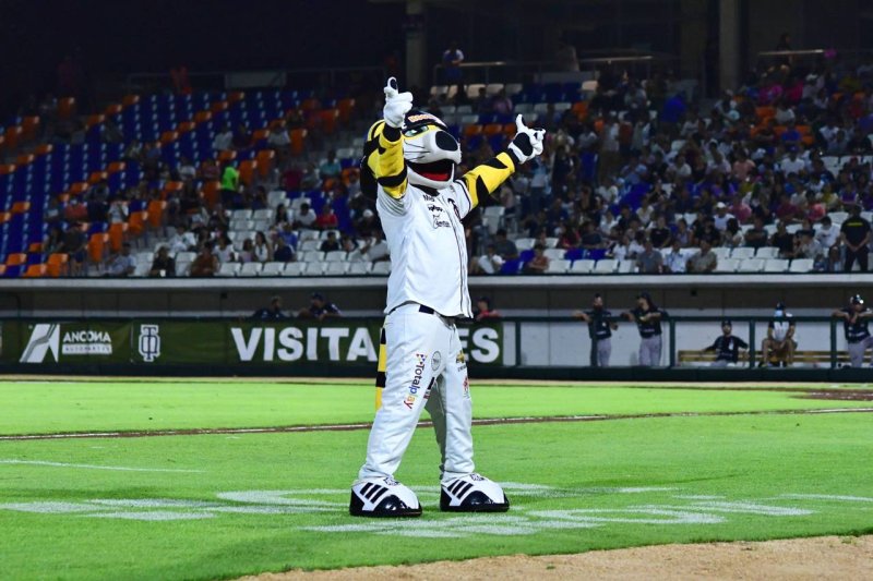 Emocionante primer juego de la serie decidido en entradas extras