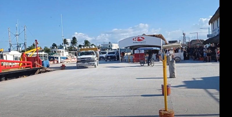 En riesgo población de Chiquilá y Holbox por desorden y corrupción en muelles