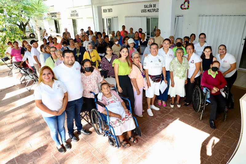 ENTREGA DIF BENITO JUAREZ RECONOCIMIENTOS A ADULTOS MAYORES