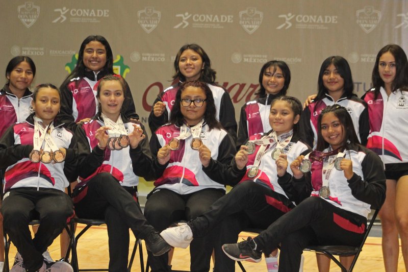 Equipo femenil quintanarroense de halterofilia cierra participación con un total de 32 medallas