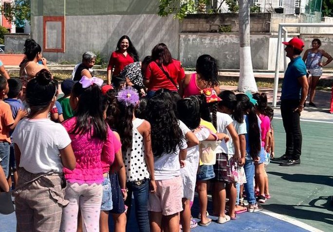 Es urgente dignificar la niñez y velar por sus derechos: Caro Castillejos