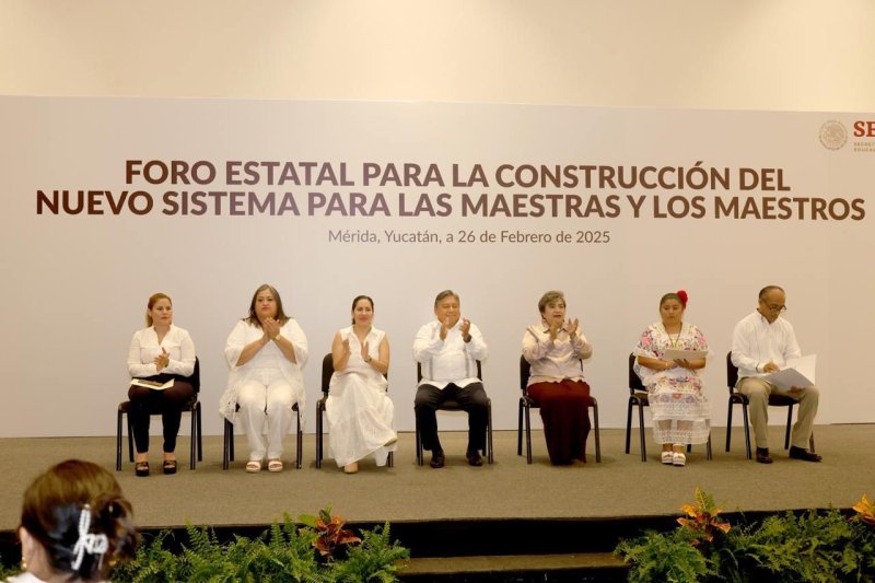 Escuchan propuestas de maestros en favor de la mejora educativa de Yucatán
