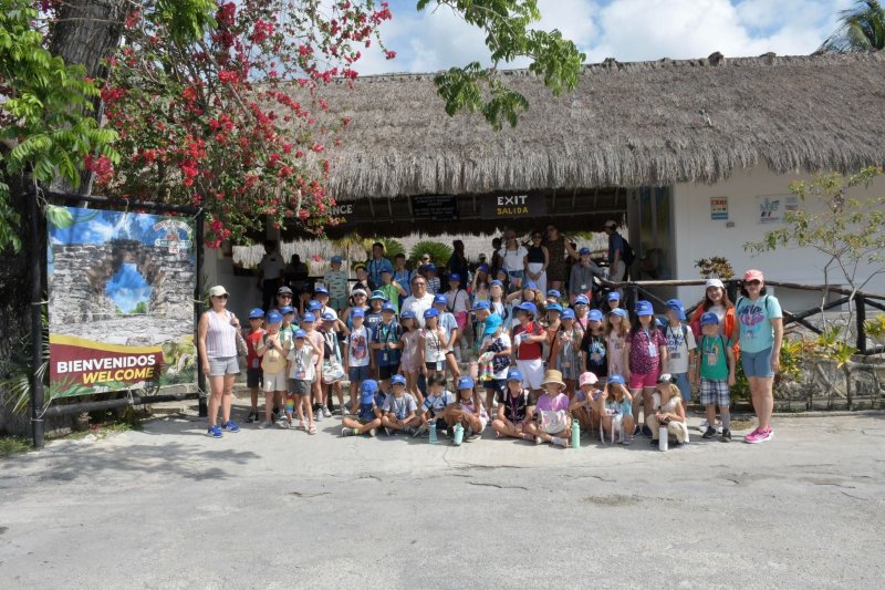 Estudiantes del Colegio Montessori de Playa del Carmen son atraídos por el patrimonio biocultural de Cozumel