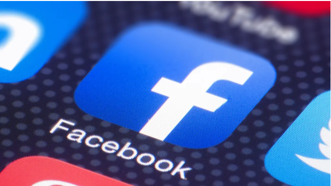 Facebook dará becas a estudiantes del Sureste
