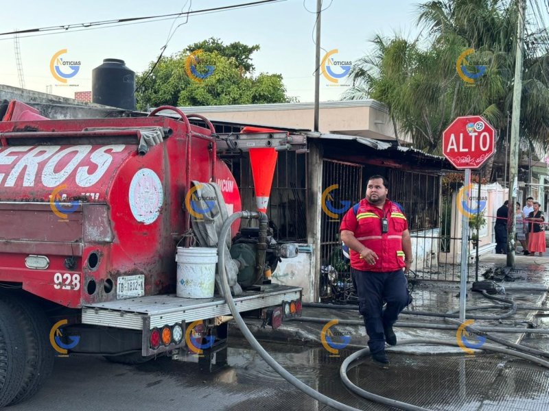 Familia pierde todo tras incendio en la Región 228 de Cancún