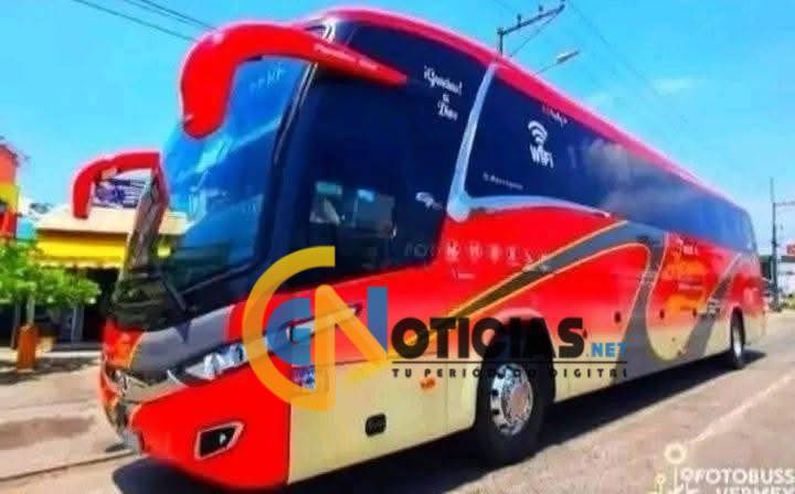 Familiares de víctimas del incendio en autobús de Los Acostas exigen justicia y apoyo legal