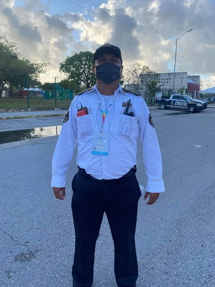 FELICIDADES AL POLICÍA LUIS UBALDO OLIVARES