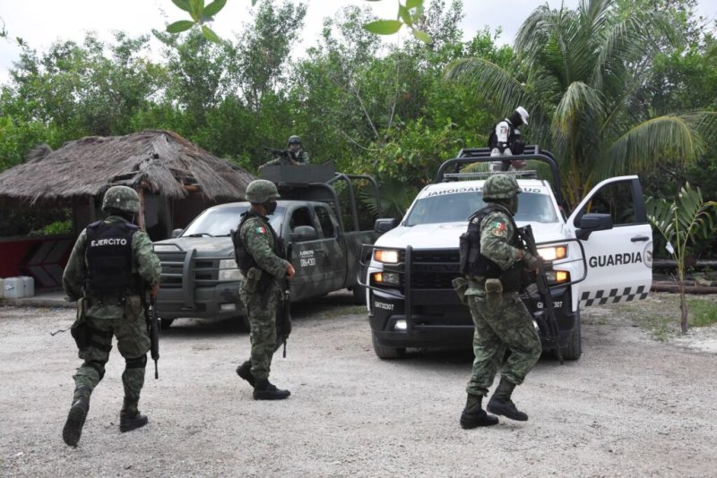 Fuerzas federales vigilan las calles de Cancún