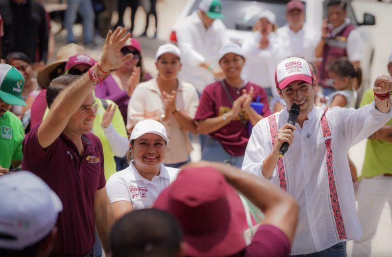 Gino Segura recorre las calles de Cobá y Tulum con gran aceptación del pueblo