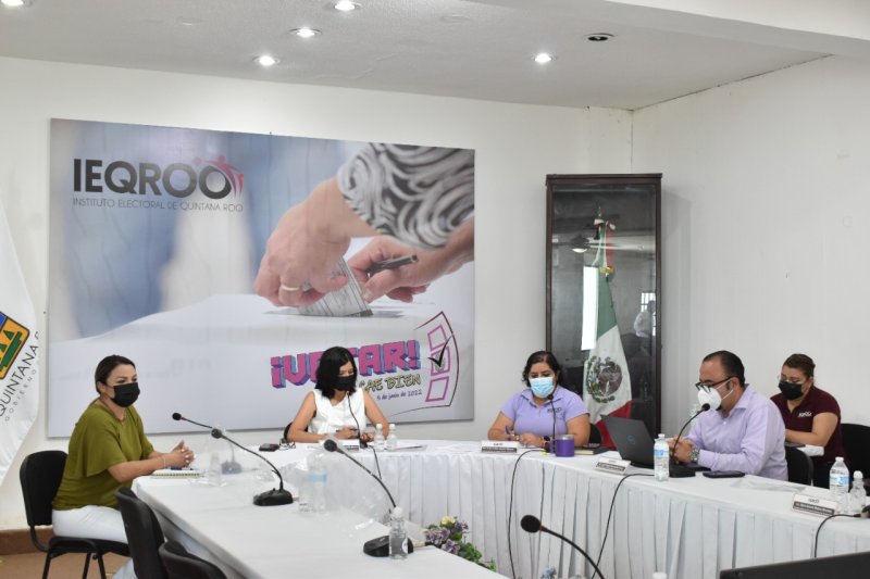 IEQROO DECLARÓ VINCULANTES LAS CONSULTAS POPULARES EN LOS MUNCIPIOS DE BENITO JUÁREZ, ISLA MUJERES Y PUERTO MORELOS.