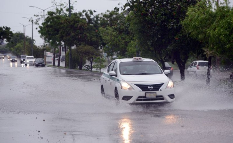Implementaron operativo Tormenta por intensas lluvias en Cancún
