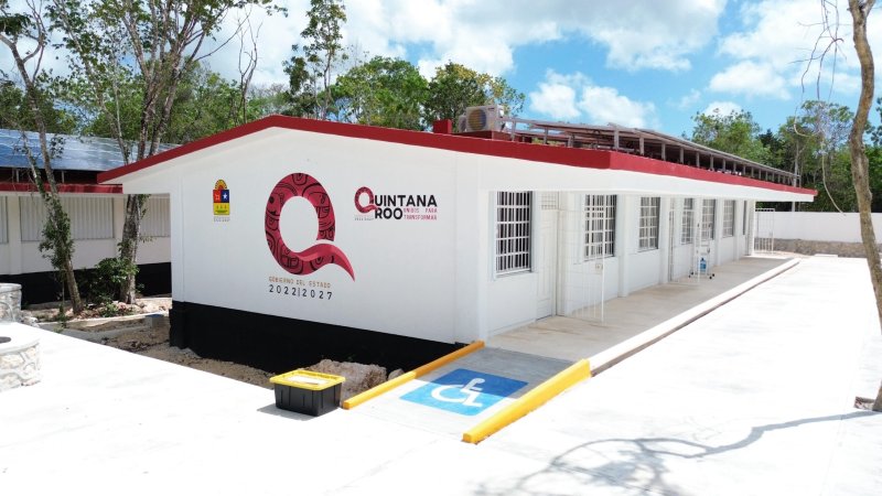 Inaugura Mara Lezama nueva Secundaria General “José María Barrera” del fraccionamiento Sacbé en Cancún