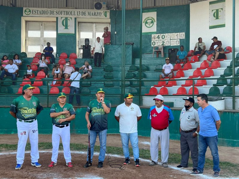 INAUGURAN 2o. TORNEO INTERNACIONAL DE SÓFTBOL RECREATIVO EN TAXISTAS CANCÚN