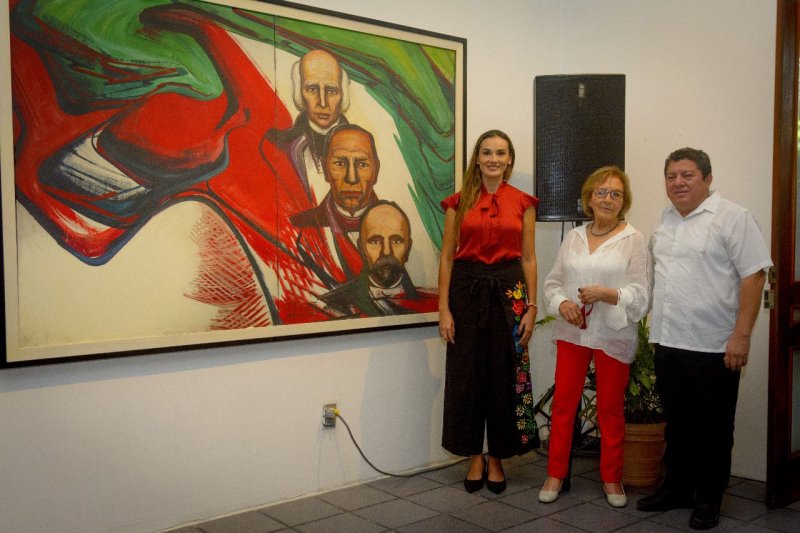 Inauguran la exposición fotográfica “Pintando la educación”