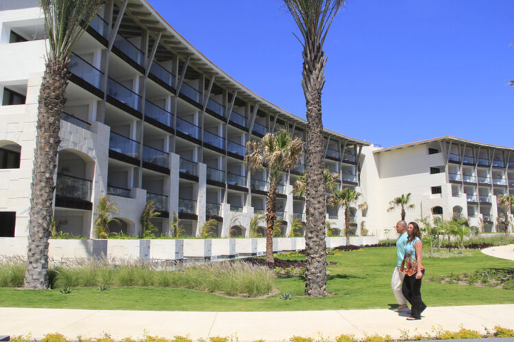 Inician hoteleros de la Riviera Maya preparativos por temporada de huracanes