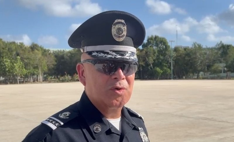 Intervención policiaca en Las Torres de Playa del Carmen, por llamada al 911,