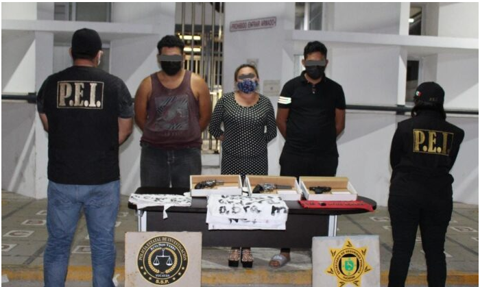 LA CAPITAL YUCATECA YA NO ES LO QUE ERA: Colocan narcomantas en Mérida; capturan a tres personas