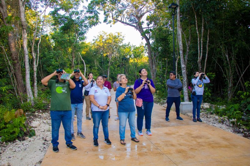 La FPMC brindó facilidades para que el Cozumel Birding Club desarrollara una observación de aves con artesanos locales